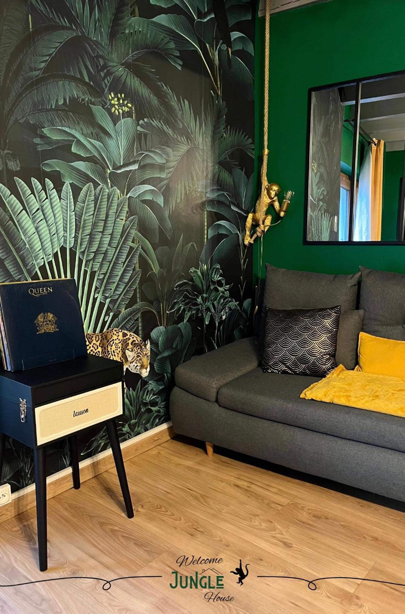 Maison "Jungle House" 90 M2 Billard, Retroprojecteur, Bar A Jeux , Vinyle, Wifi Fibre, Ideal Pro & Famille A Montbrison Kültér fotó