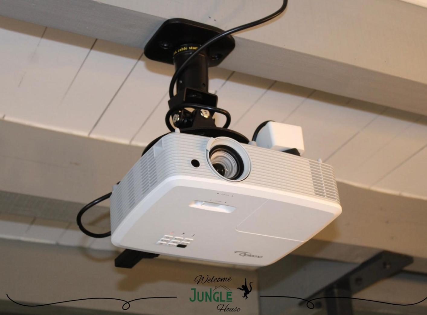 Maison "Jungle House" 90 M2 Billard, Retroprojecteur, Bar A Jeux , Vinyle, Wifi Fibre, Ideal Pro & Famille A Montbrison Kültér fotó