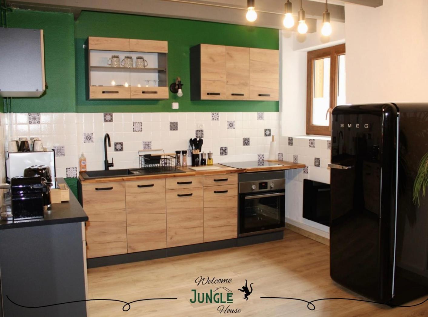 Maison "Jungle House" 90 M2 Billard, Retroprojecteur, Bar A Jeux , Vinyle, Wifi Fibre, Ideal Pro & Famille A Montbrison Kültér fotó